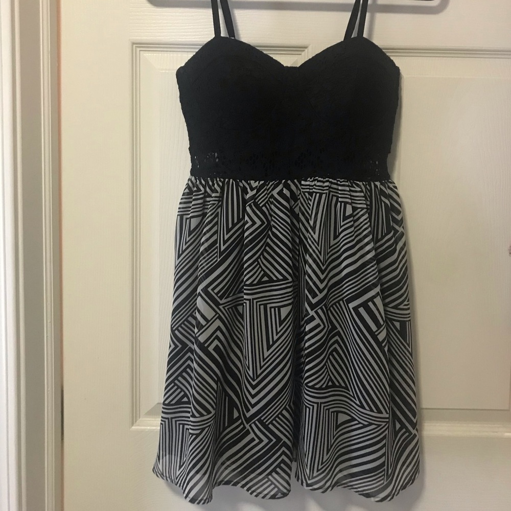 Material Girl Black/White Spaghetti Strap Dress
